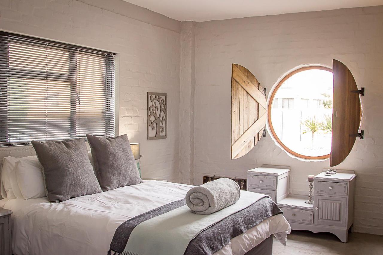Dragon Tree Apartment Yzerfontein Exterior photo